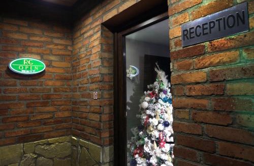Natakhtari Hotel | Royal Green Hotel