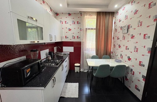 Avlabari Apartment | SDD Brothers - Дом с балконом в сердце Тбилиси