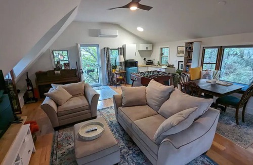 Schuylerville Apartment | Serene Studio Retreat 20 Minutes to Downtown