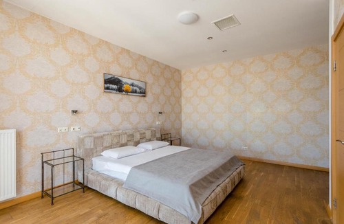 mtatsminda Apartment | Serviced Apartment on Rustaveli Avenue 10