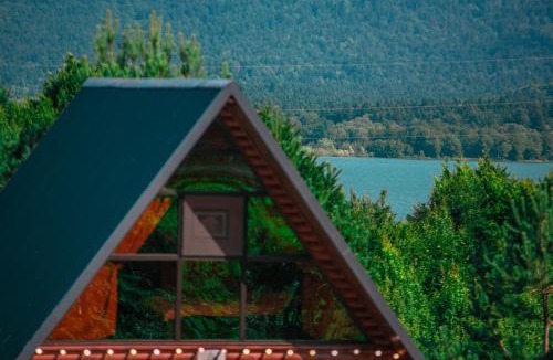 Ambrolauri Villa | Shaori Lake Cottages