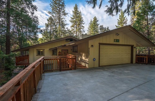 Yosemite Forks House | Sierra Springs