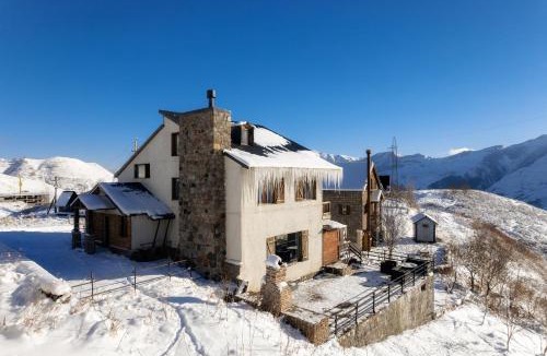Kazbegi Ski Chalet | Snow Time Cottage