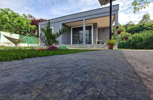 Kobuleti House | sopo's cottage