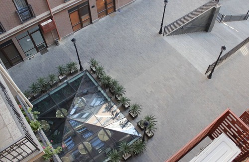 Avlabari Apartment | Spacious 1-bedroom apartment in wonderful the center of Tbilisi with WiFi, AC