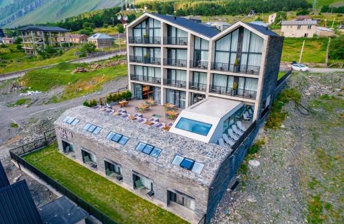 Stepantsminda Hotel | Step Inn - Kazbegi