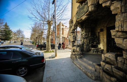 Kutaisi Apartment | stone hotel