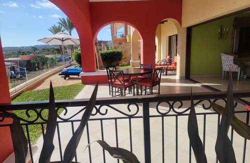 Juarez Villa | Stunning 2-bedroom villa in beautiful Cabo San Lucas with full resort amenities.