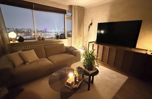 Haaleiti Apartment | Stunning View – Calm Japandi Design apt. in charming Reykjavík near city center