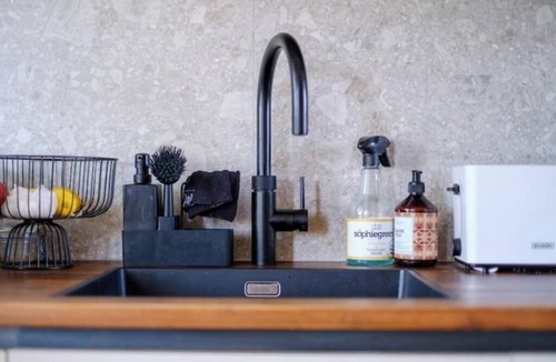 Jordaan Apartment | Sunny 2 Bd Apartment in the heart of the Jordaan