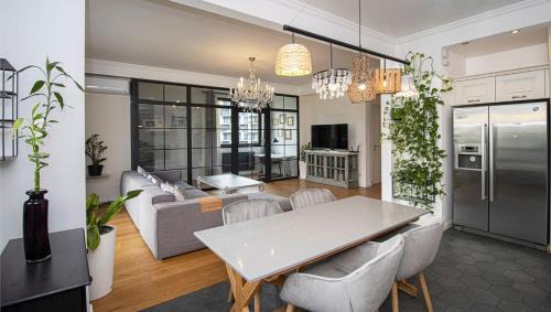 Vake-Saburtalo Apartment | Superior 2BR Apartment In Vake - By Wehost