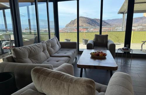 Eniseli House | Terrace Eniseli