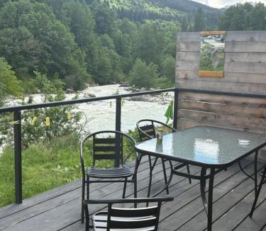 Bagvdanari Ski Chalet | Tetnuldi River Chalet