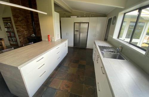 Kawaha Point House | The Willows