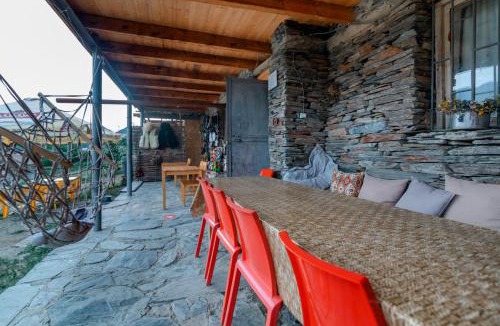 Omalo Hostel | Tishe