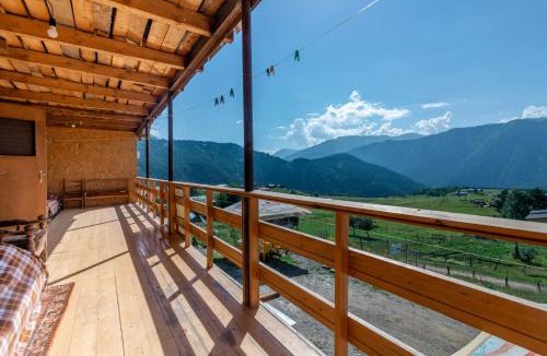 Omalo Hostel | Tishe