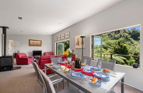 Lake Tarawera House | Tranquility at Tarawera - Lake Tarawera Holiday Home