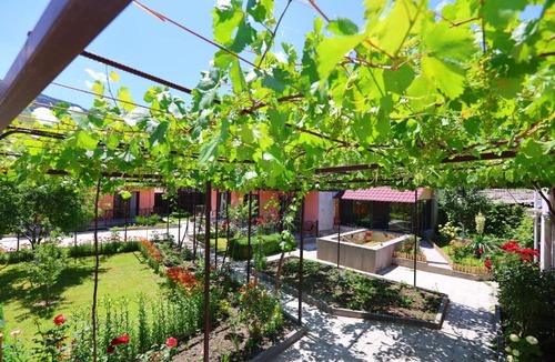 T'ba Bed & Breakfast | Tsiskari Guesthouse