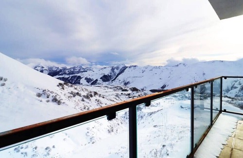 Kazbegi Apartment | Twins Gudauri 1BR Apt, Near Lift - By Wehost