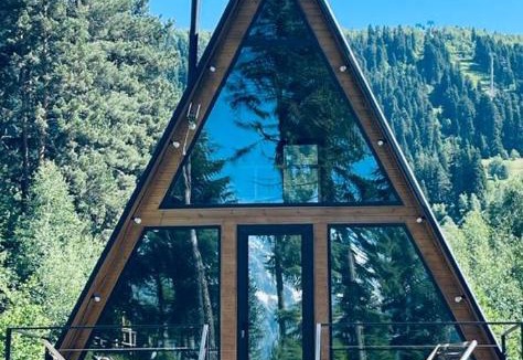 Bagvdanari Ski Chalet | Two bedroom cottage in Hatsvali with Ushba view