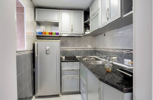 Mtatsminda Apartment | Unique and Beautiful Stay in the Heart of the City