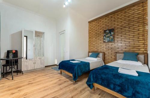 Tbilisi Bed & Breakfast | Upstairs Hotel Tbilisi