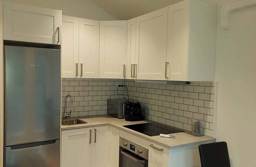 Vastra Frolunda Cabin | Very comfortable tiny house near Frölunda Shopping and the city