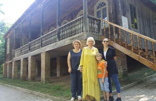 Sairme House | Victoria