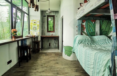 Khelvachauri Cabin | View boutique in a mountain forest (1 room)