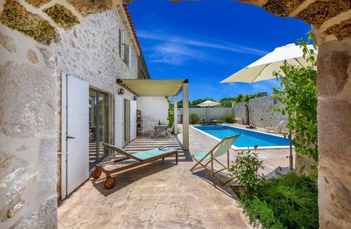 Nin Villa | Villa Dvori