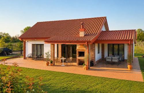 Kvareli Villa | Villa Lazarina Vineyard Views