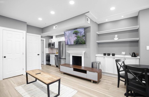 H Street Corridor Apartment | Welcoming 1-bedroom apartment in Washington DC. Free Parking Pass