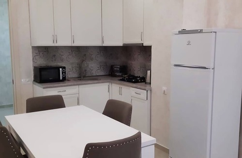 Saburtalo Apartment | Welcoming in the business center. S-17