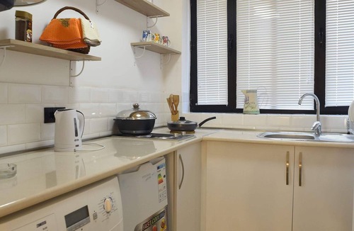 Sololaki Apartment | Wine underground style appartment in the oldest town