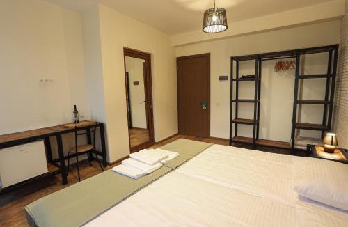 Avlabari Hotel | Winehouse Old Qvevri Apartments