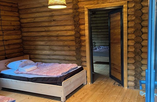 Dusheti Apartment | Wonderful 7-bedroom apartment with AC in charming Pasanauri