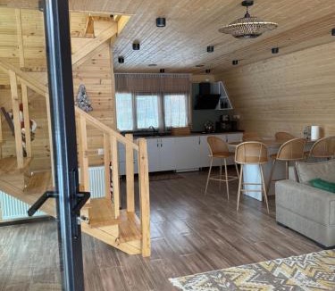 Likani Ski Chalet | WoodCottage