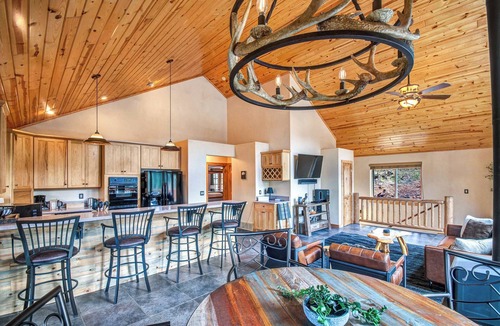 Westcreek Cabin | Woodland Park Lakeview Log Cabin + Hot Tub & Sauna