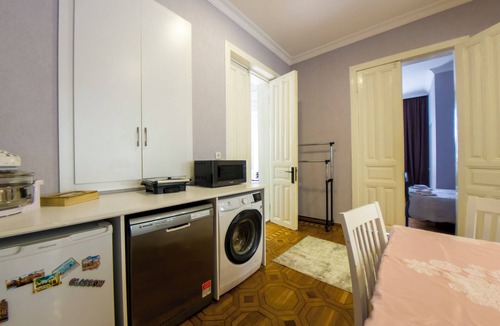 Kutaisi Apartment | Your Cozy 4-Bedroom Stay at Villa on the Hill in Kutaisi