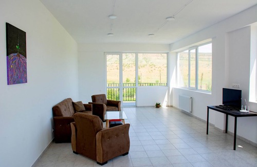Vake-Saburtalo House | Your place of unloading