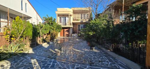 Kutaisi House | Zizi Apartment
