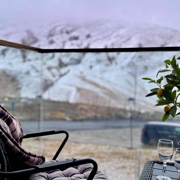 With a wonderful mountain view. New Gudauri, 50 meters from the ski slope.