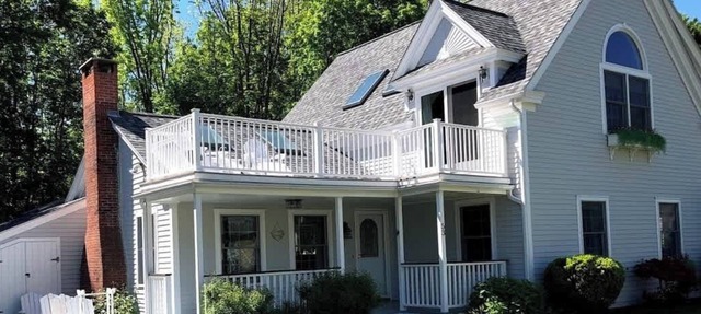 Cottage Street Beach Beauty! in Ogunquit