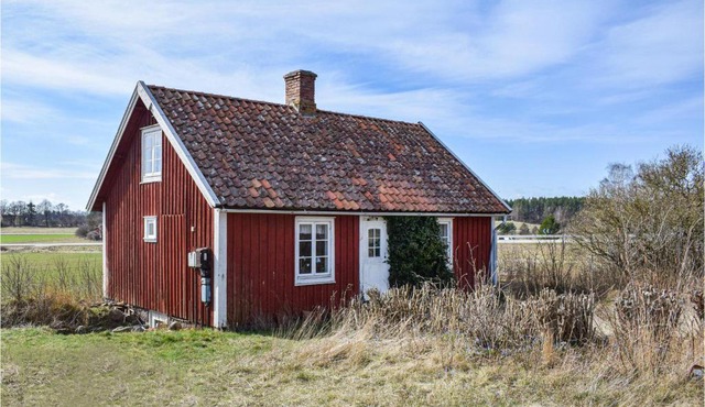 2 Bedroom Beautiful Home In Söderåkra in Soderakra