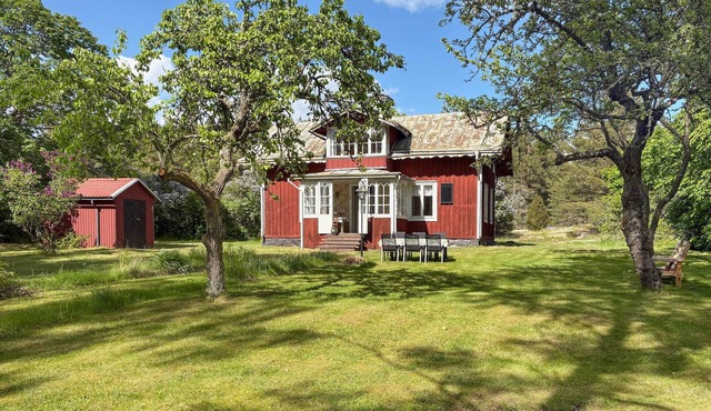 4 bedroom gorgeous home in Vikbolandet in Vikbolandet