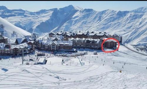 4-Bedroom Luxury Apartment in New Gudauri