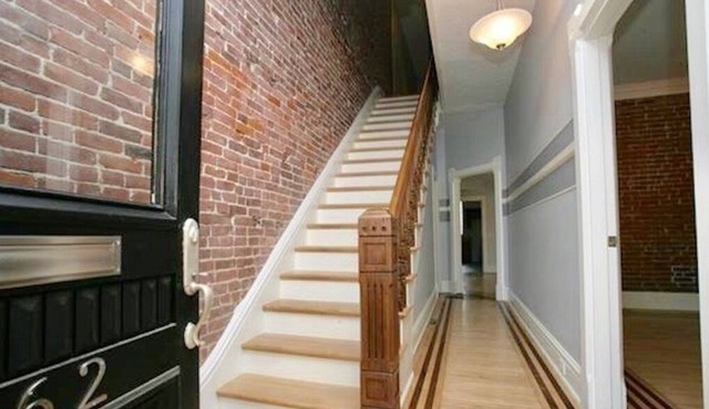 5BD Downtown Brownstone - 3 blocks from MGM Casino in Springfield