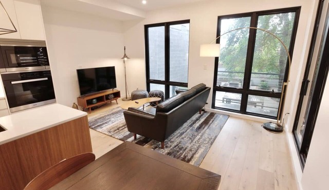 5BR Downtown | Easy 4 DC sights, 1 Block to Metro in Washington