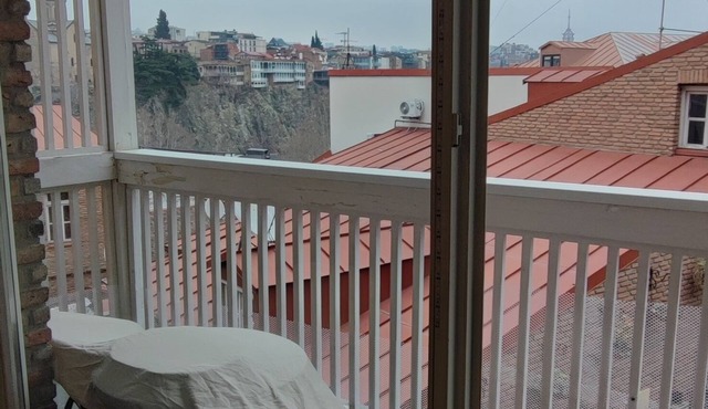 Adorable flat in Tbilisi center with stunning view and balcony, fully equipped!