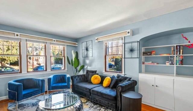 Affordable luxury, cleanLarge, Sleep 6,Takoma Park in Takoma Park